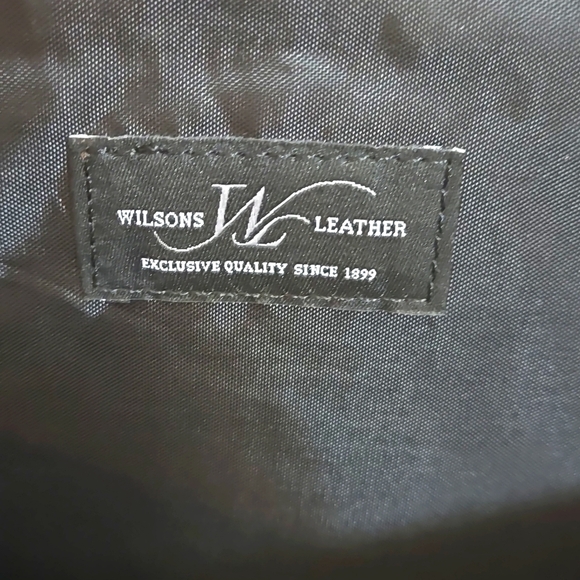 Wilson's Leather soft sided small briefcase/laptop/tablet carrying case in black - Picture 3 of 7